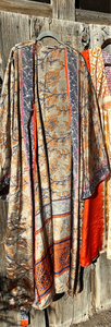 SILK ROBE, Soft luxurious 70% Silk, autumn, one size  fits to xl.