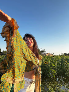 100% SILK BELL SLEEVE fits xs to xl Crop All Silk Hippie 70s Spring with Ruffle