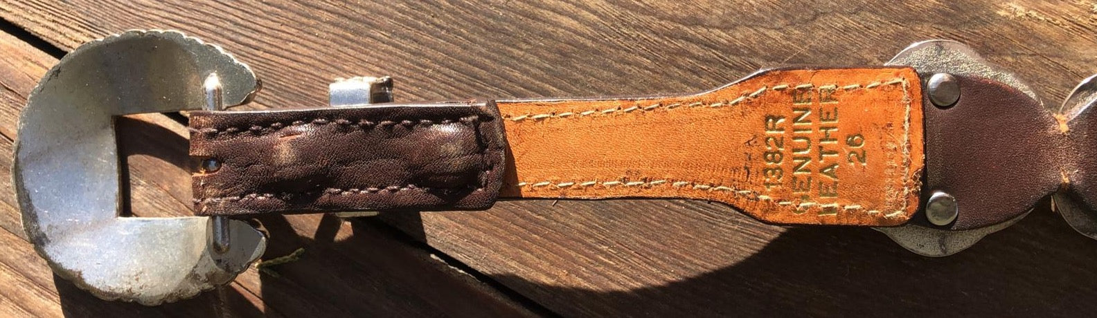 VINTAGE LEATHER BELT Women's Genuine Leather Size 26 Nickel Adornment