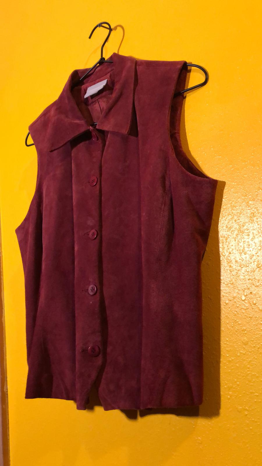 VINTAGE SUEDE LEATHER VEST Soft Suede Liz Claiborne