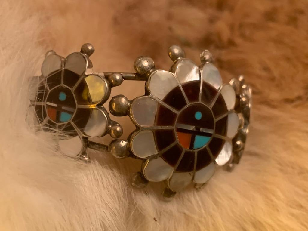 RARE VINTAGE ZUNI Cuff Stunning Bracelet