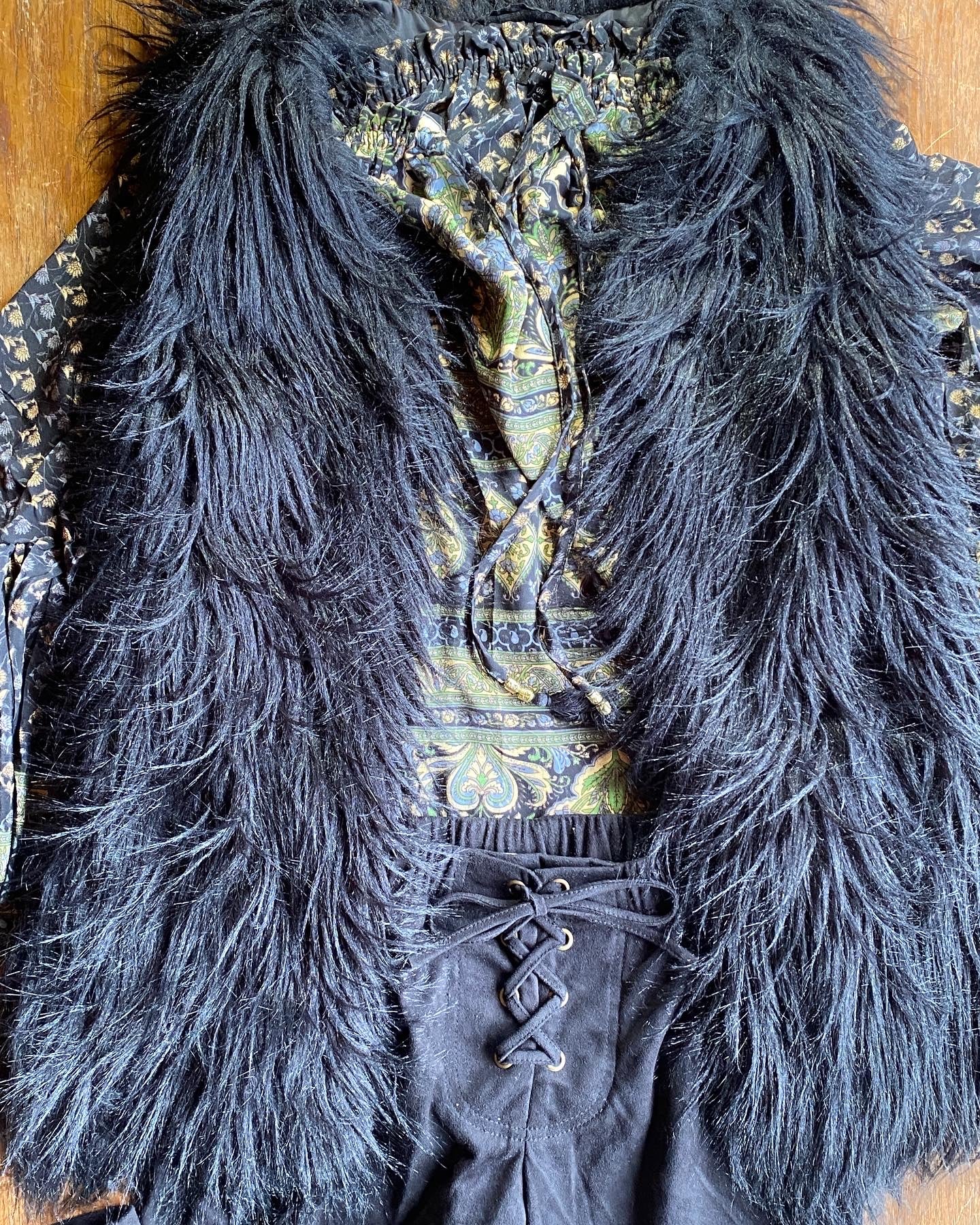 70s Faux Vest Fab in Black